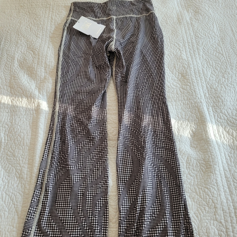 Athleta Girls High Rise Chit Chat Flare Pant